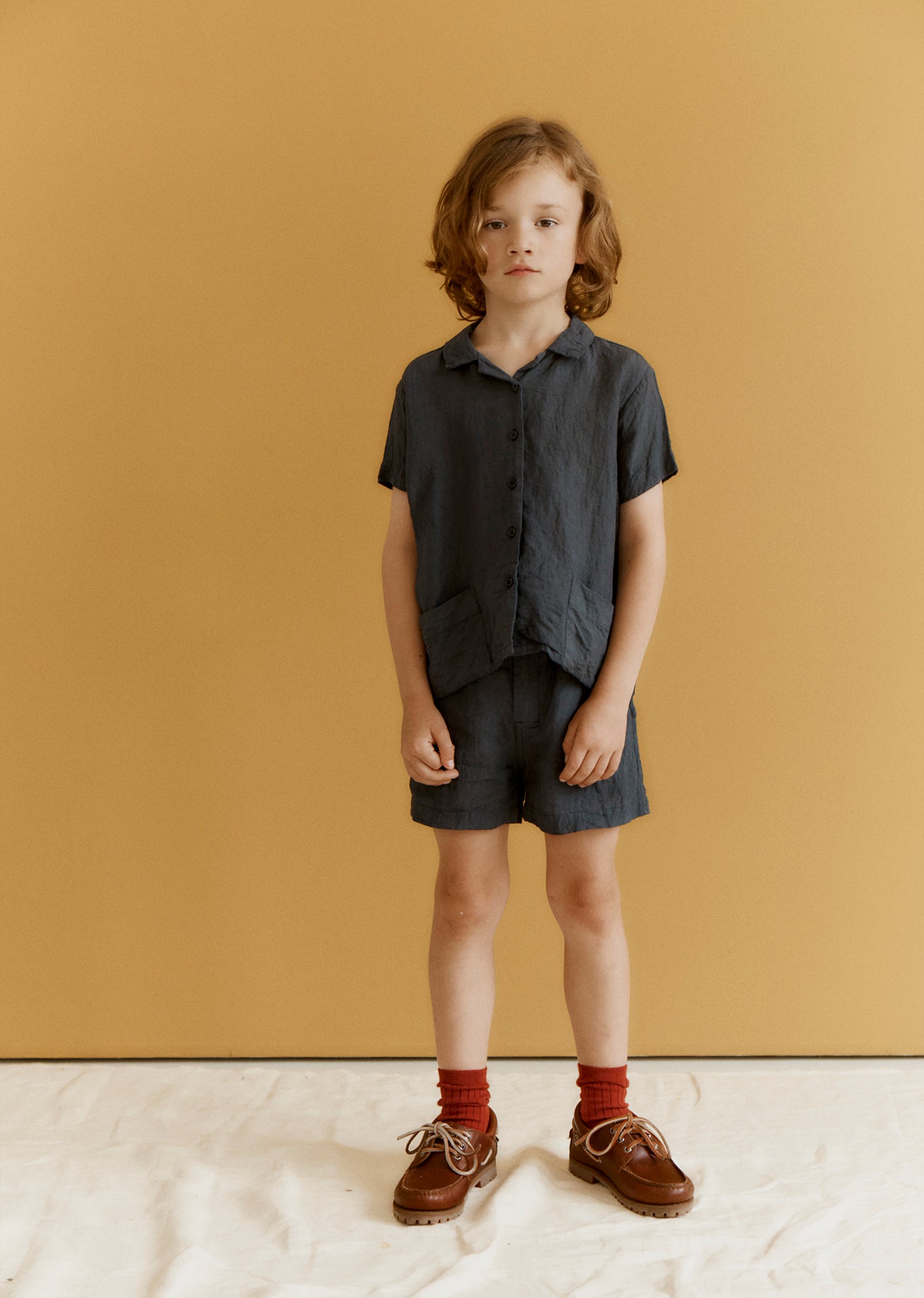 BAMBOO CHILDREN'S SHIRT AND SHORTS SET - CHARCOAL