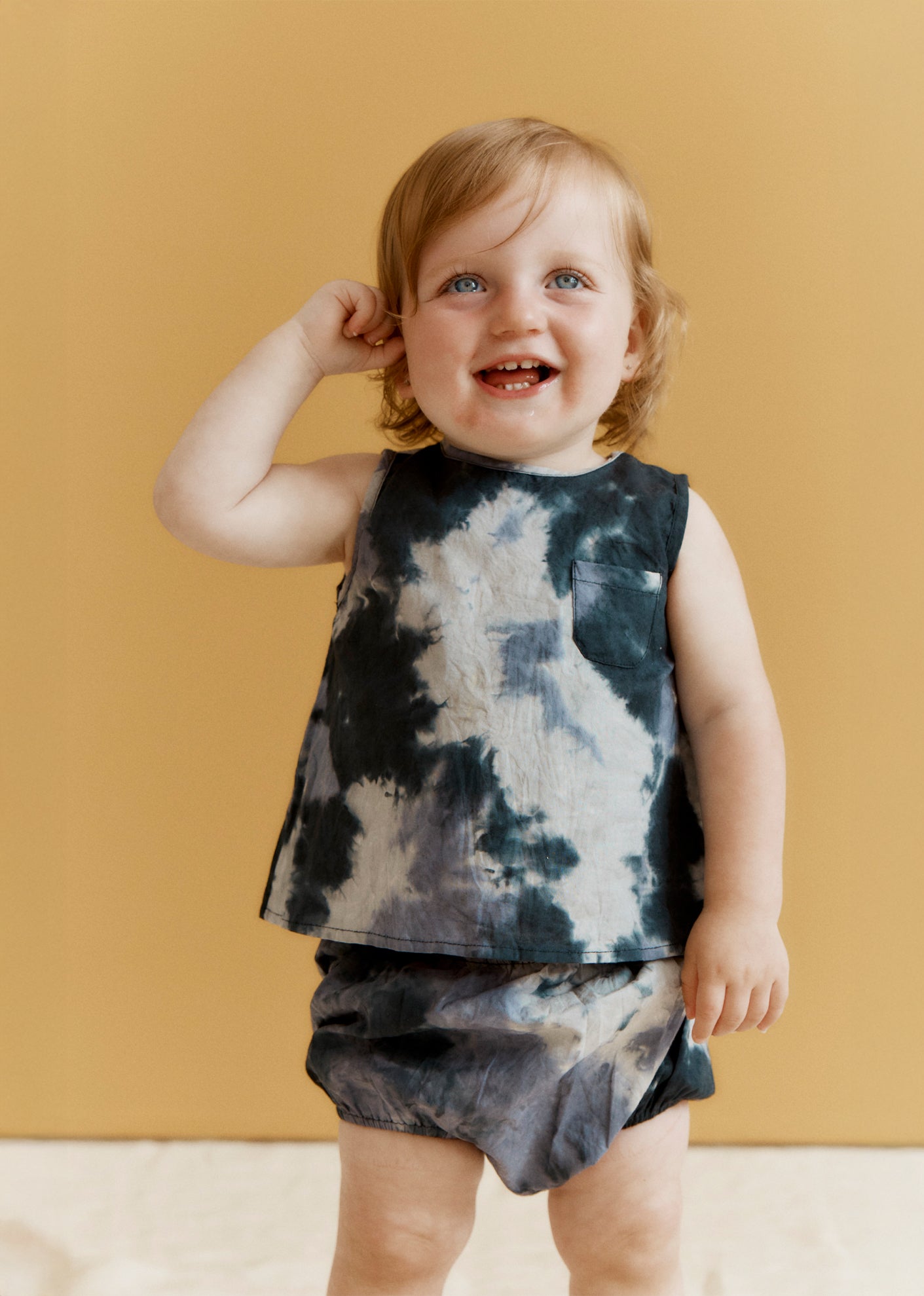 LETTUCE BABY COTTON TOP AND BLOOMERS SET - CHARCOAL TIE-DYE