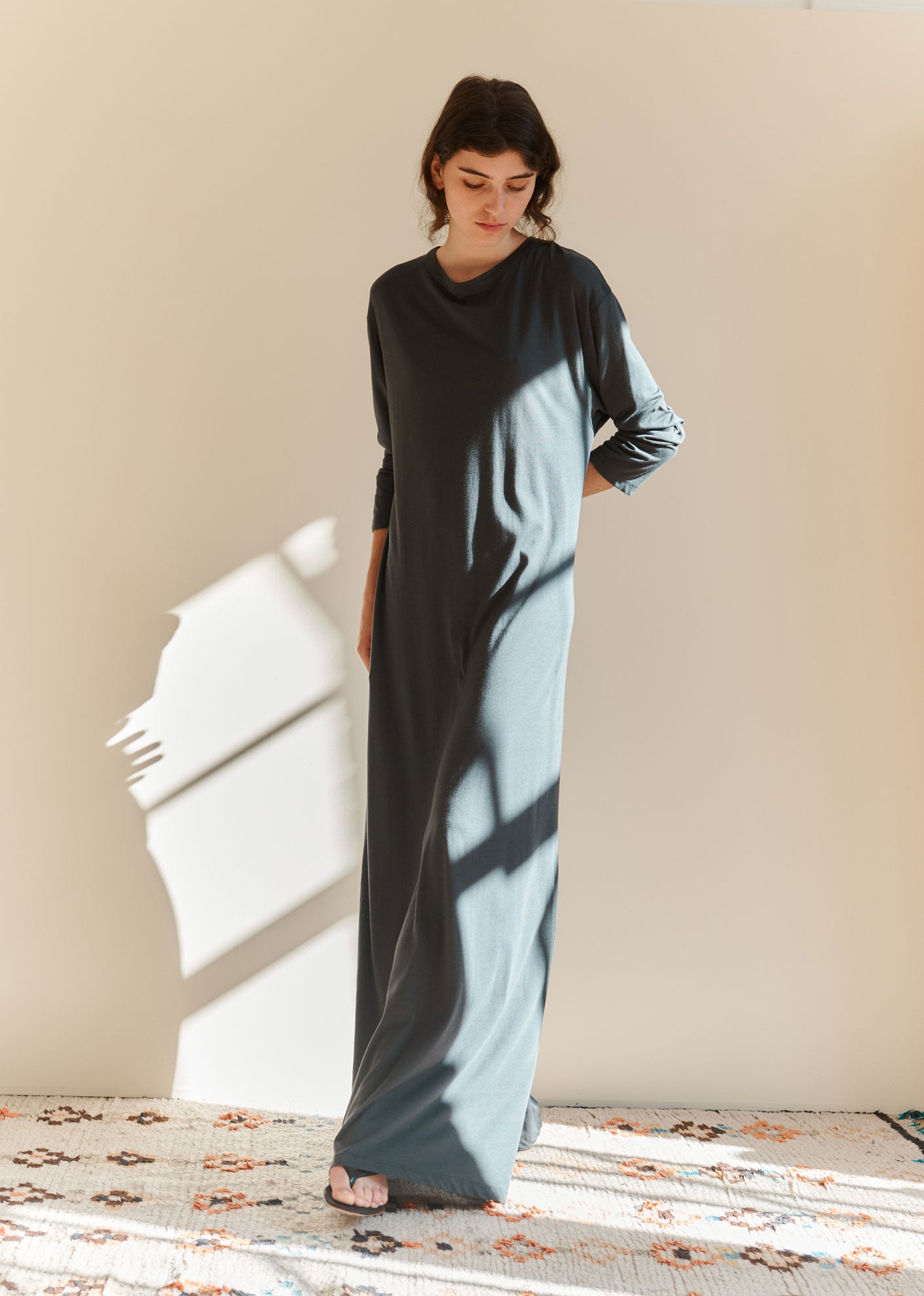 WOMEN'S LONG SLEEVE DRESS - CHARCOAL
