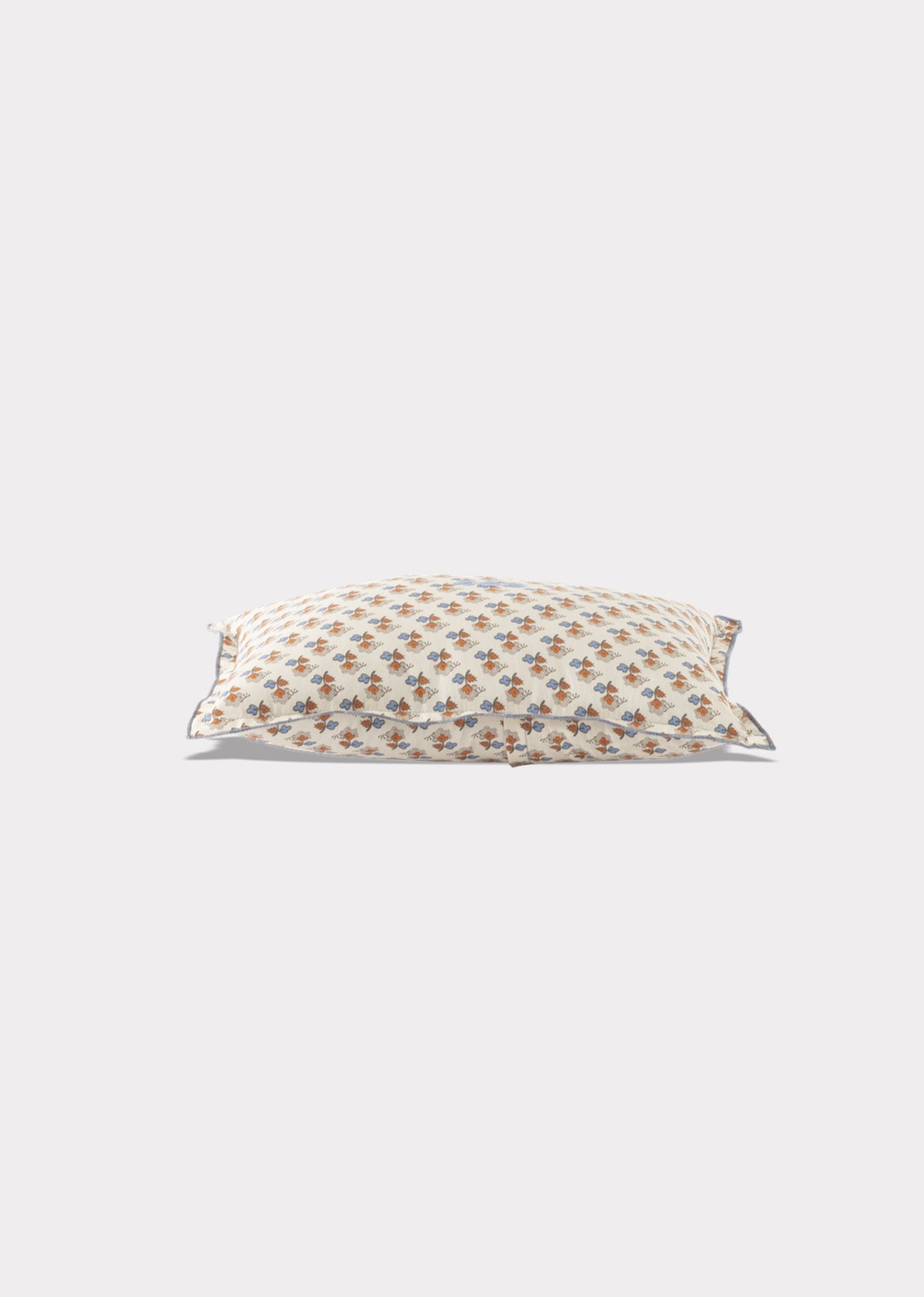 WOVEN SCATTER CUSHION 30X20CM - CREAM POSY PRINT