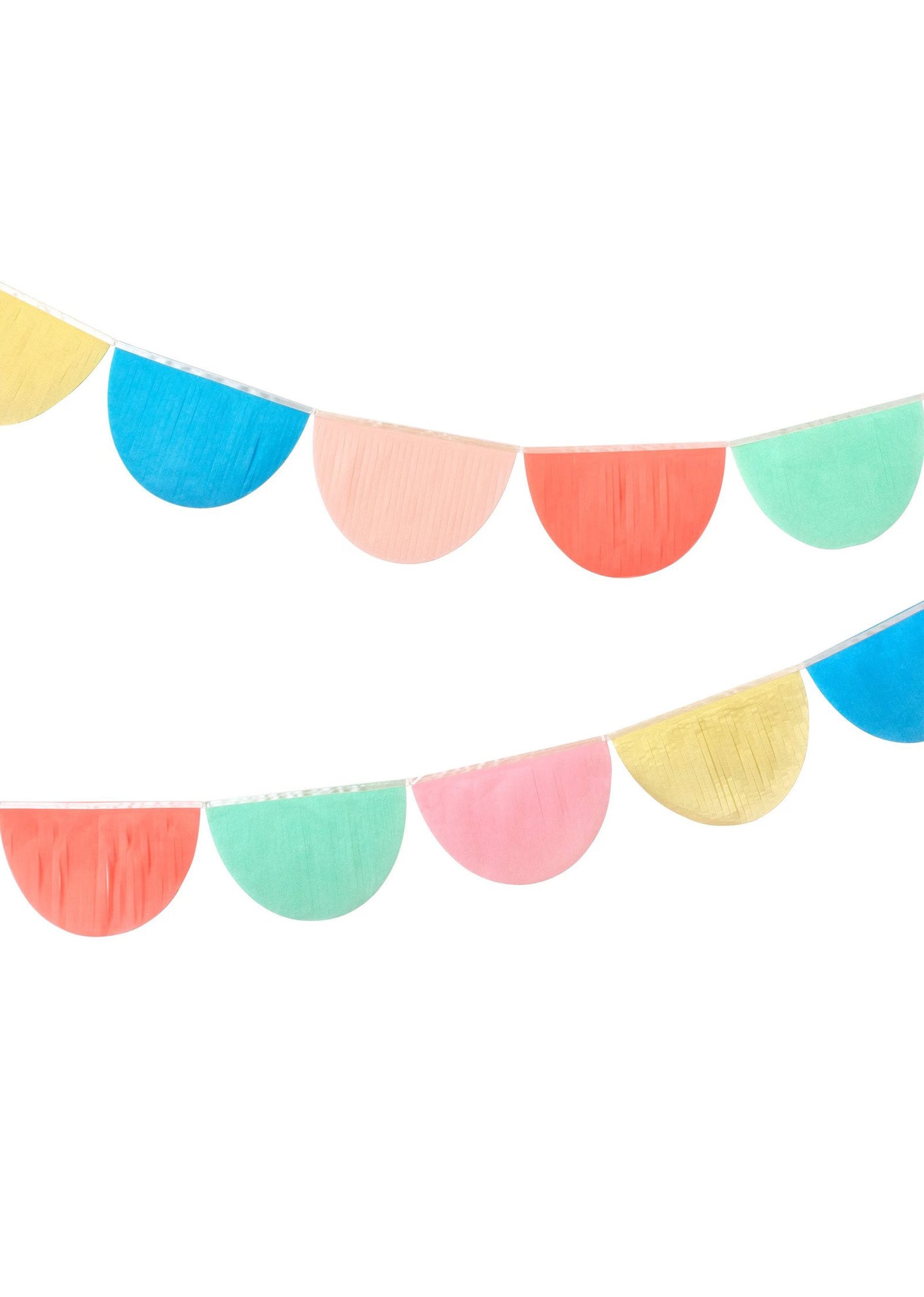 RAINBOW TISSUE PAPER SCALLOP GARLAND - MULTI