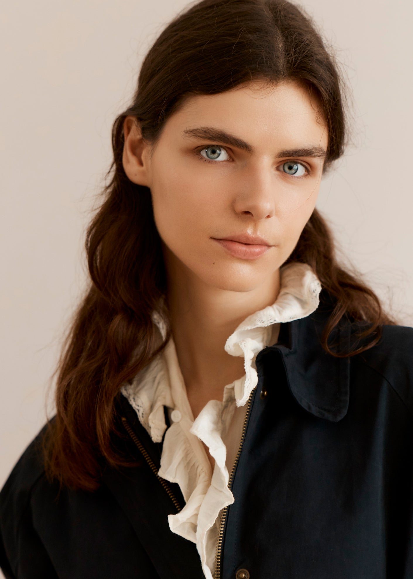 WOMEN'S FRILL COLLAR COTTON BLOUSE - WHITE VOILE