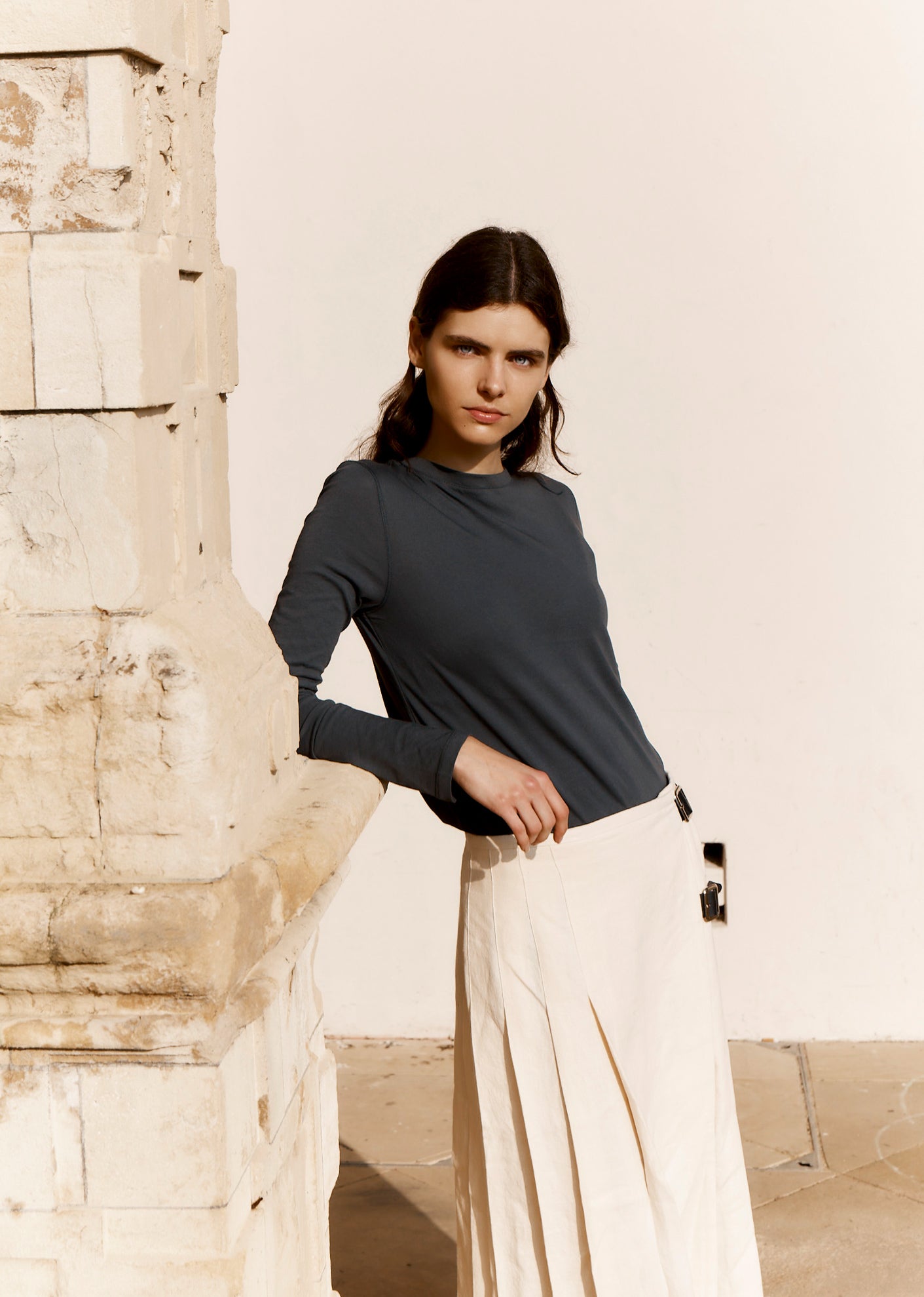 LONG SLEEVE T-SHIRT - CHARCOAL