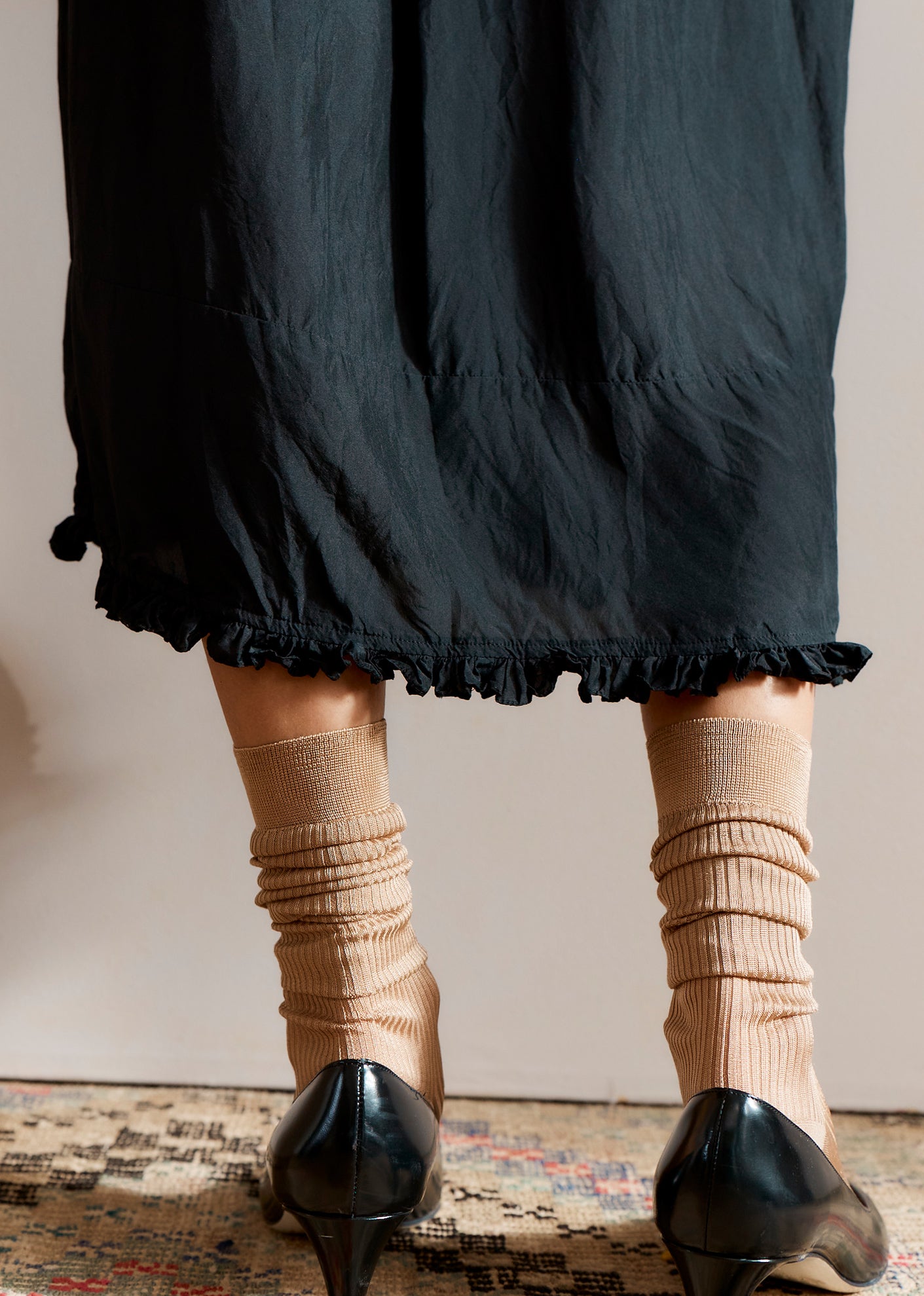 WOMEN'S A-LINE SLIP DRESS - BLACK