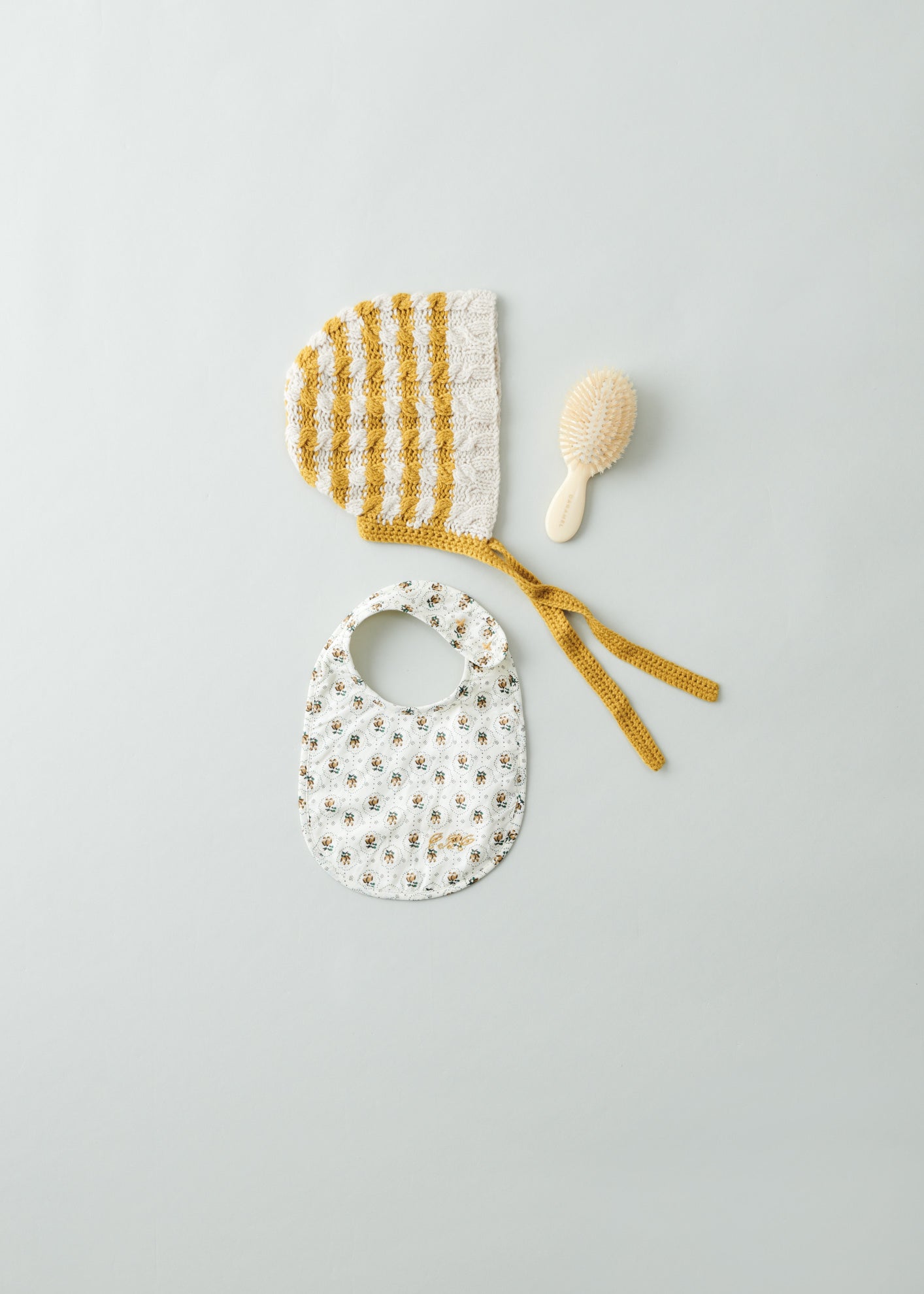 CURLEW BABY BONNET - YELLOW/WHITE
