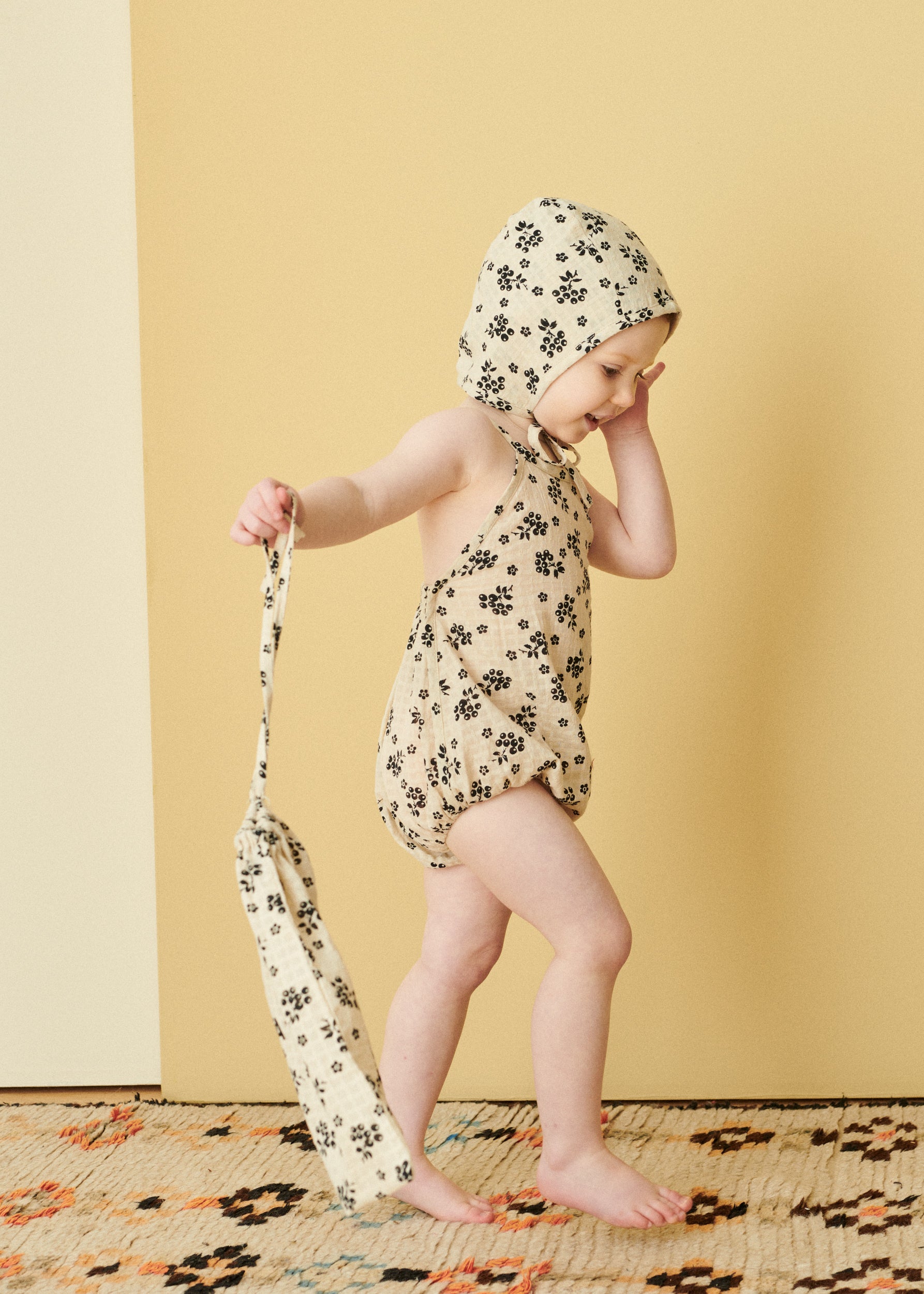 LAVENDULA BABY COTTON ROMPER AND BONNET SET - BERRY BUD