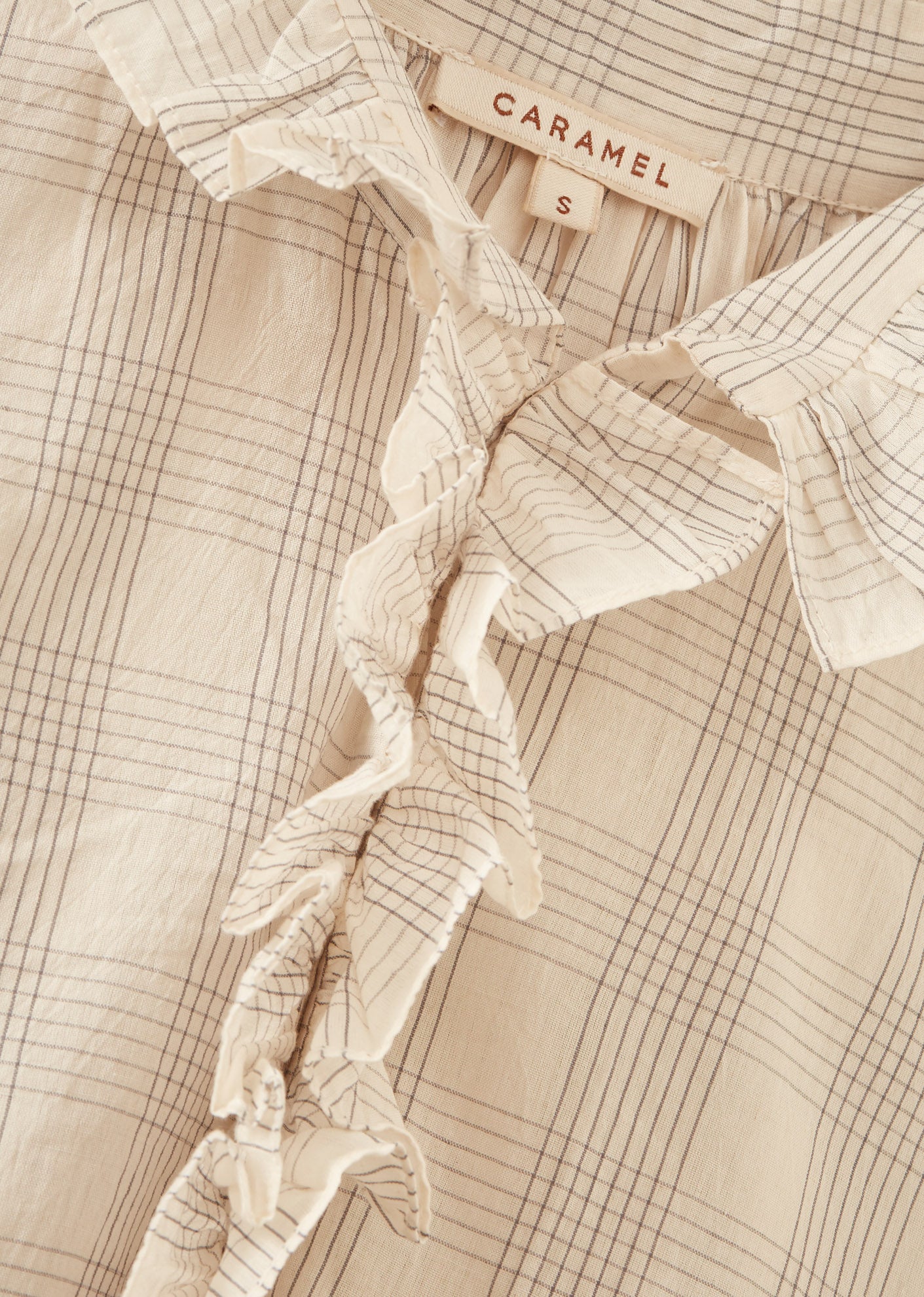 WOMEN'S FRILL COLLAR COTTON BLOUSE - ECRU / GREY CHECK