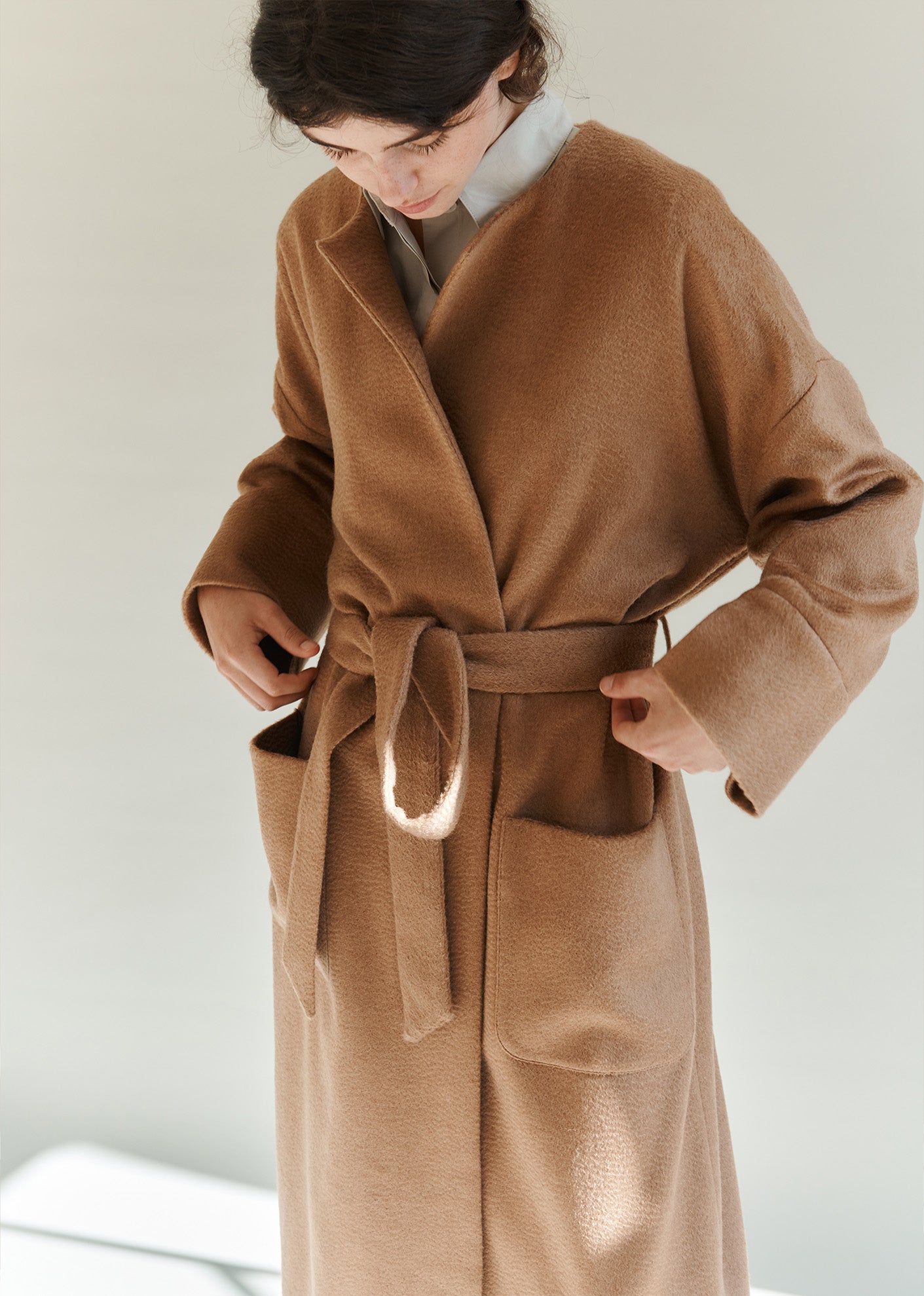 WOMEN'S BABY CAMEL HAIR BLANKET COAT - CAMEL