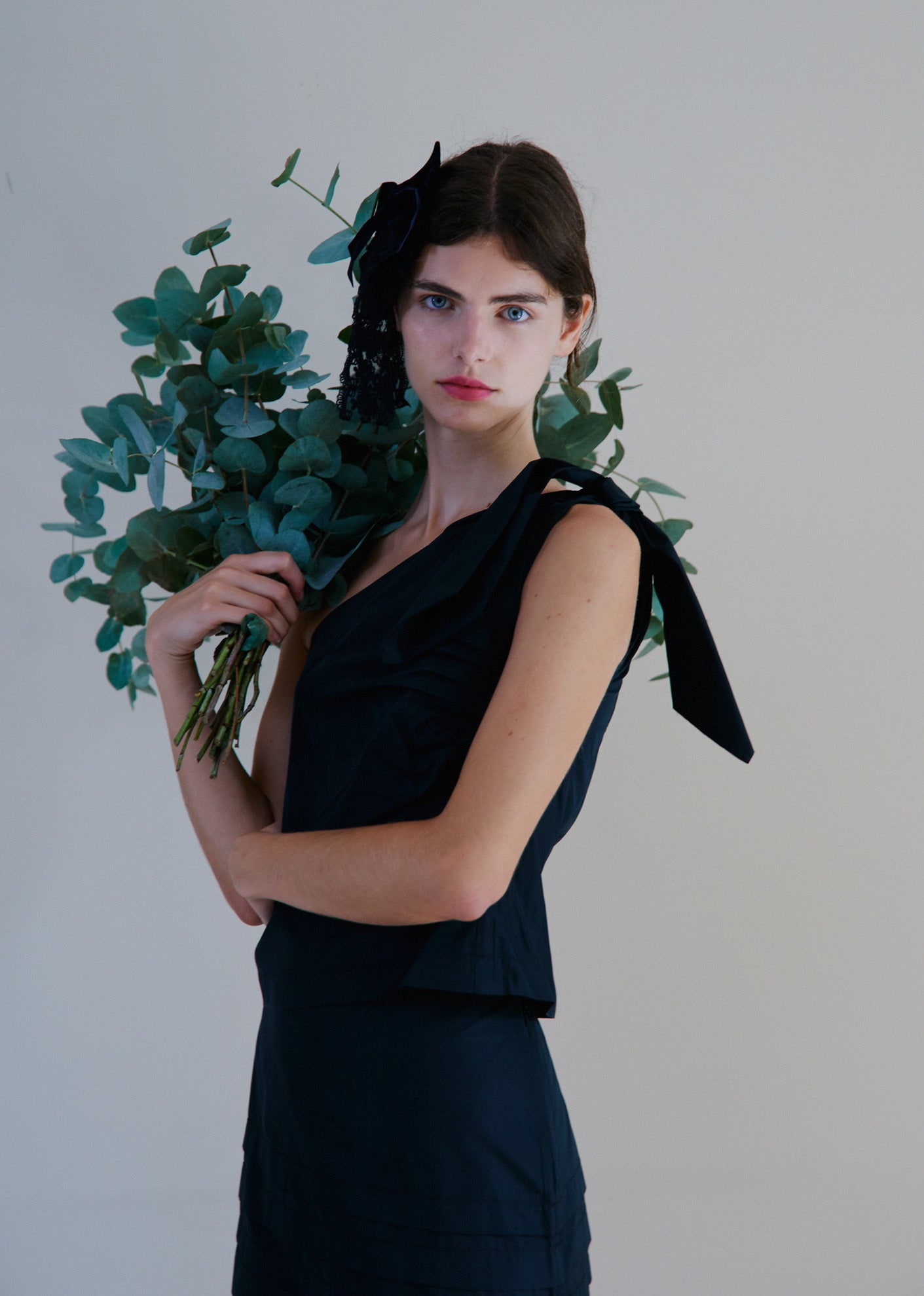 WOMEN'S ONE-SHOULDER TOP - BLACK