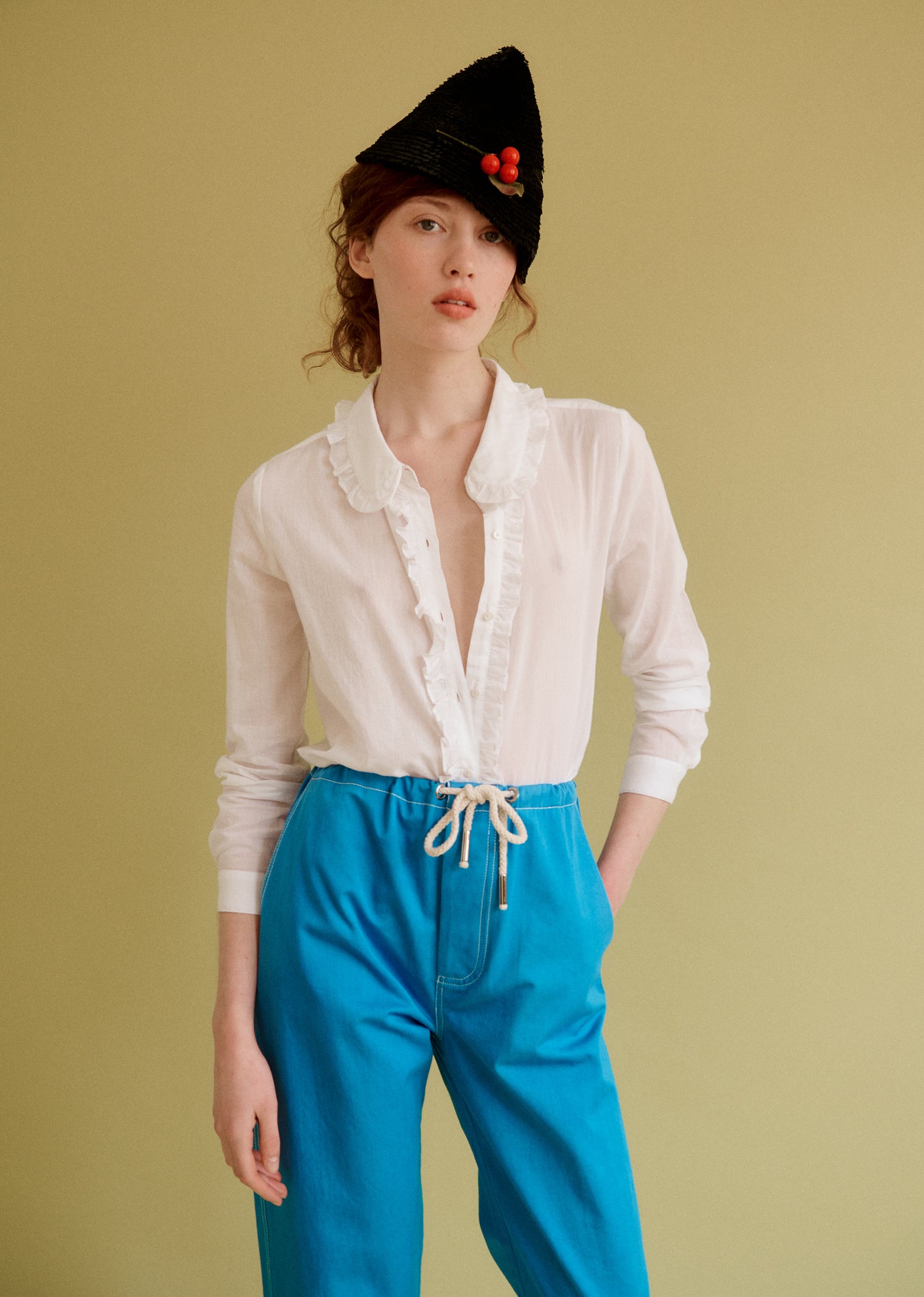 CARAMEL RUFFLE SHIRT - WHITE