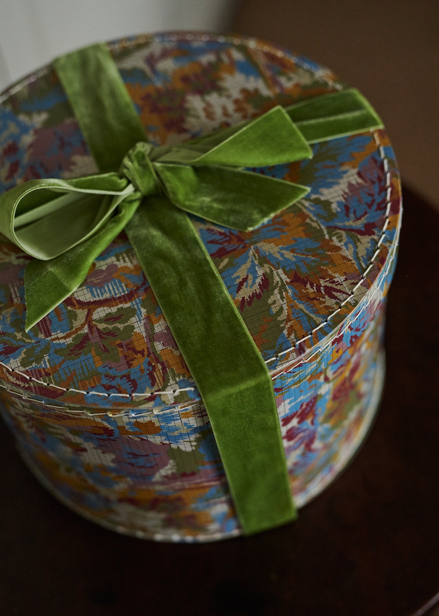 SMALL GIFT BOX - TAPESTRY