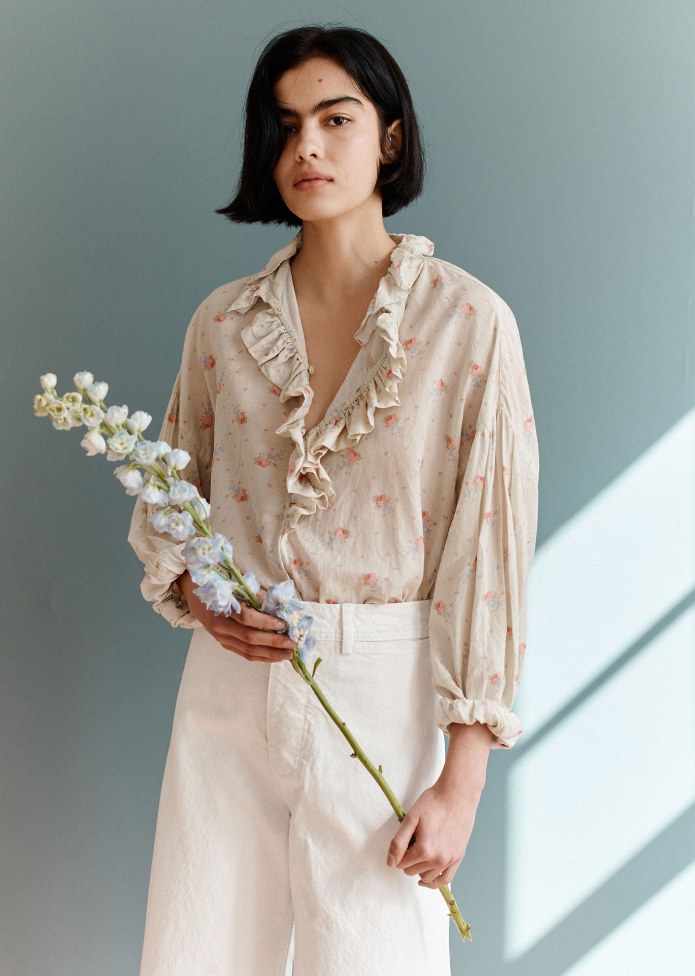 SS23---FRILL-BLOUSE-ROSE-BOUQUET